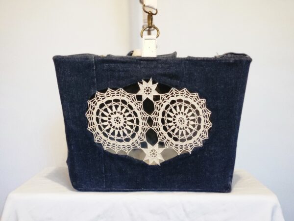 Pet Carrier - Image 2