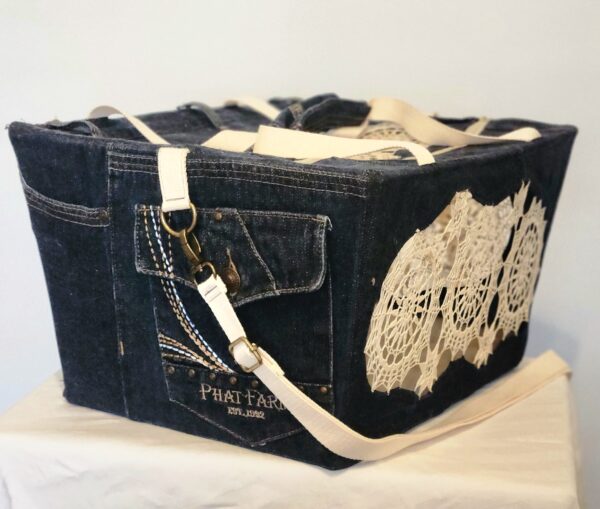 Pet Carrier - Image 6
